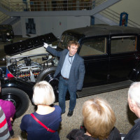 Večerní prohlídka automobilové části muzea